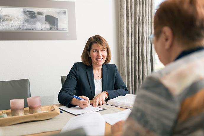 Unsere Leistungen und Beratungen für Arbeitnehmer, Rentner und Beamte - EUREGIO Einkommensteuerhilfe e.V. Lohnsteuerhilfeverein Unsere Leistungen und Beratungen für Arbeitnehmer, Rentner und Beamte - EUREGIO Einkommensteuerhilfe e.V. Lohnsteuerhilfeverein